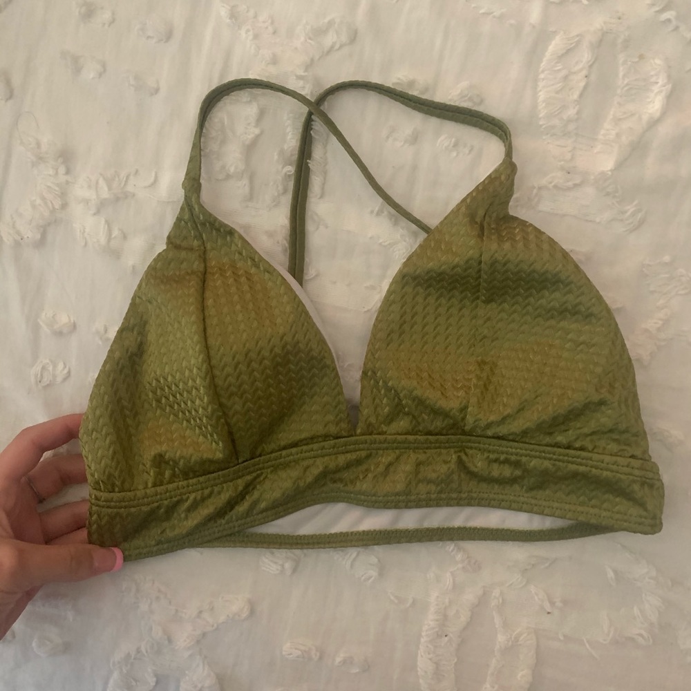 Cupshe bikini top!